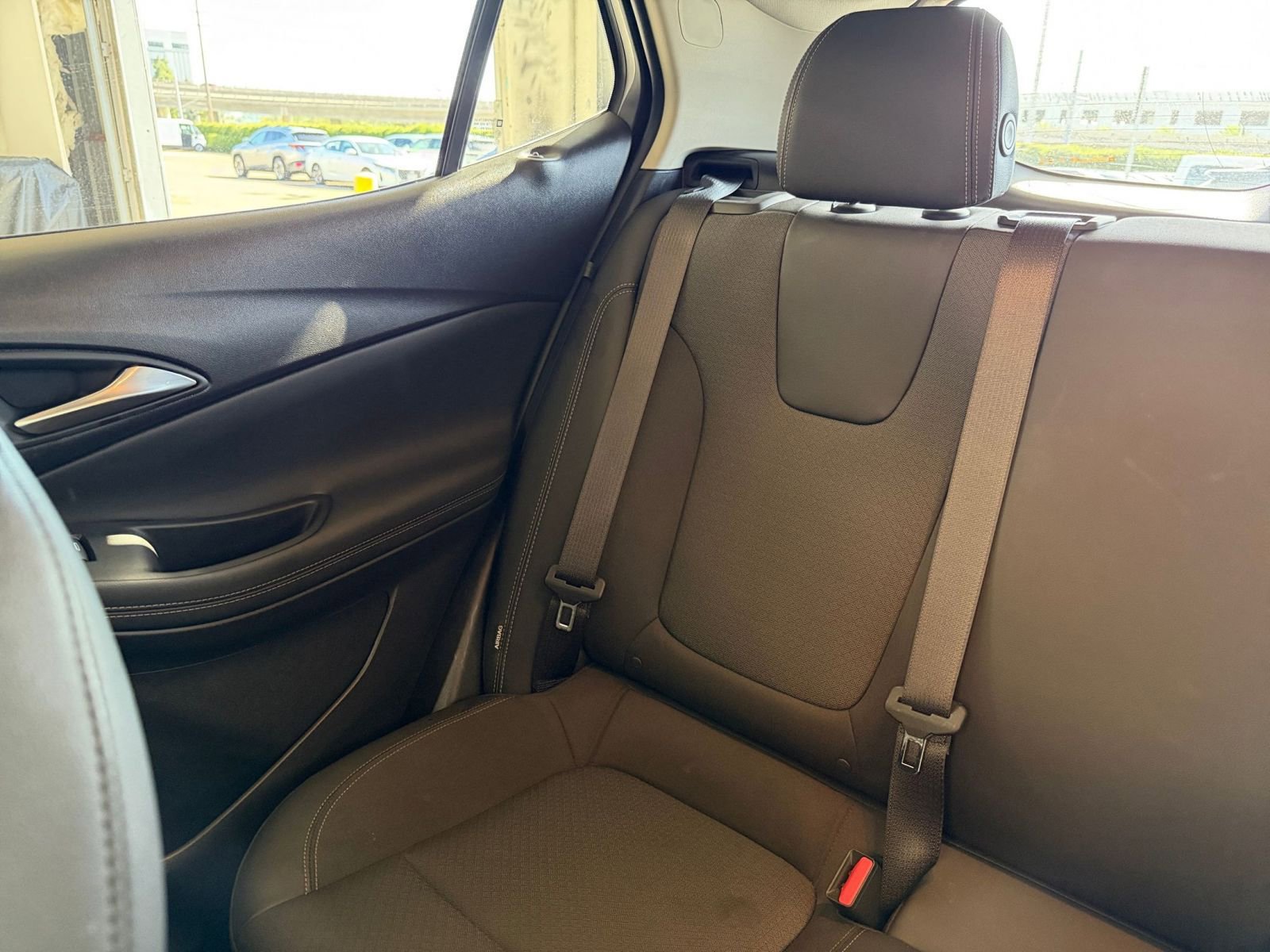 Used 2025 Buick Encore GX Preferred image 37