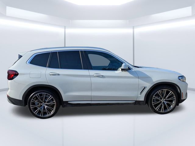 Used 2024 BMW X3 sDrive30i w/ Convenience Package image 3