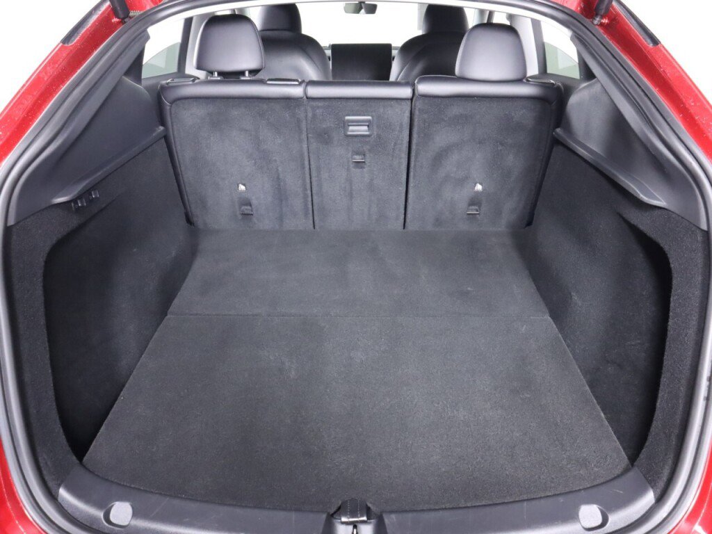 Used 2024 Tesla Model Y Long Range image 34