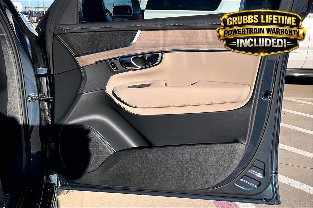 New 2026 Volvo XC90 B6 Core AWD/4WD image 20