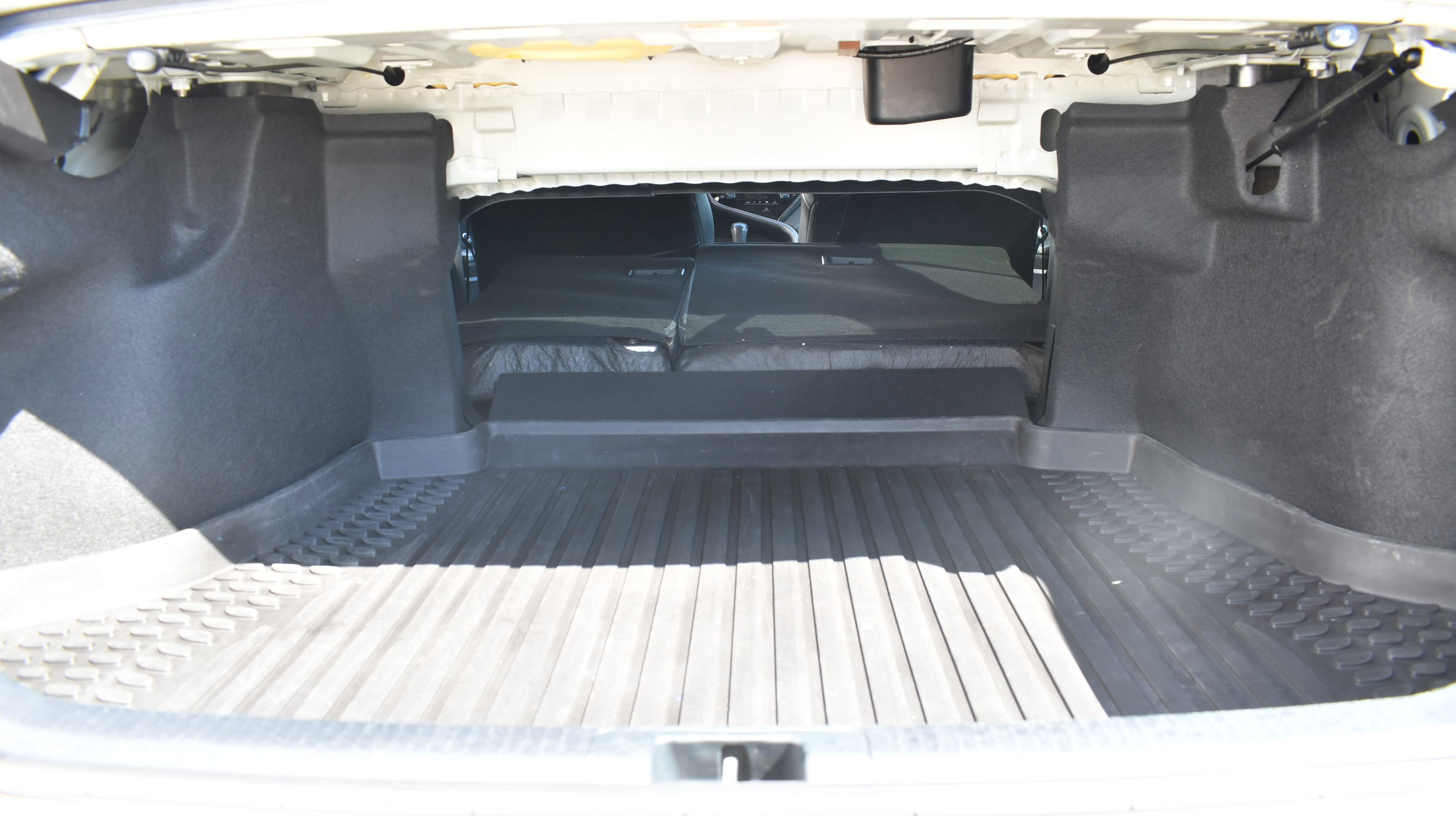 Used 2022 Toyota Camry XSE FWD image 11