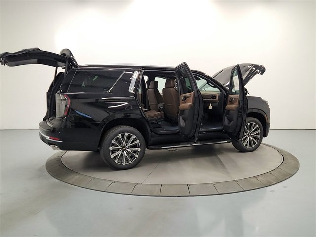 New 2026 Chevrolet Tahoe High Country w/ Sun And Tow Package image 15