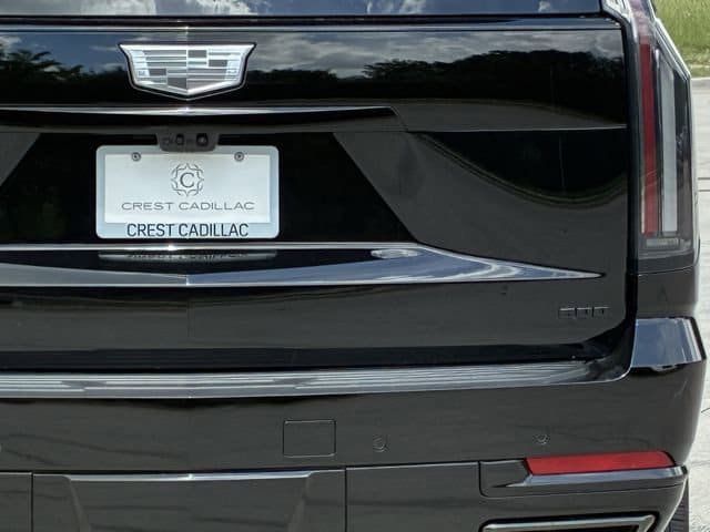 New 2026 Cadillac Escalade Platinum Sport w/ LPO, ONYX Package AWD/4WD image 5