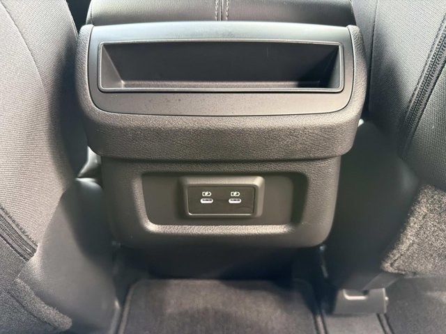 Used 2026 Nissan Pathfinder SV FWD image 21