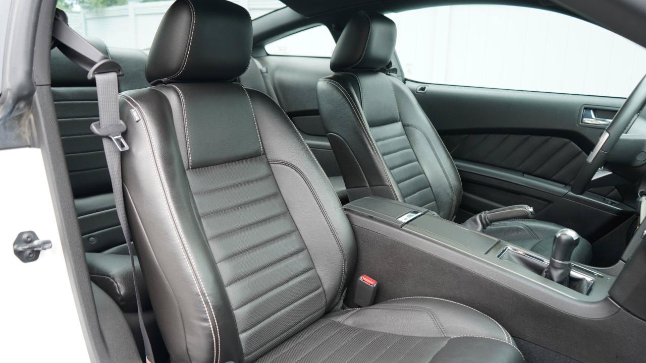 Used 2010 Ford Mustang GT RWD image 48