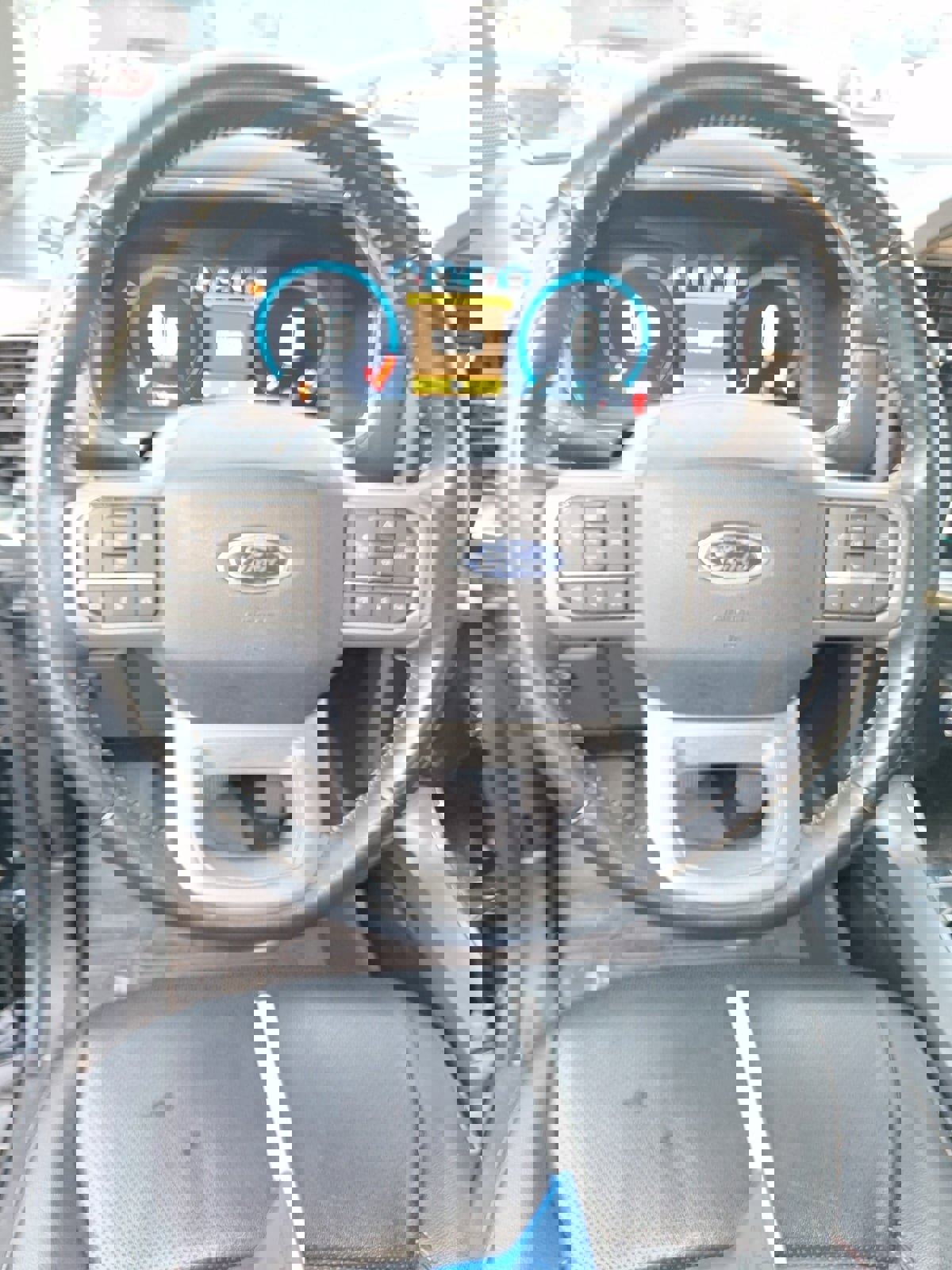 Used 2022 Ford F150 Lariat w/ Max Trailer Tow Package image 12