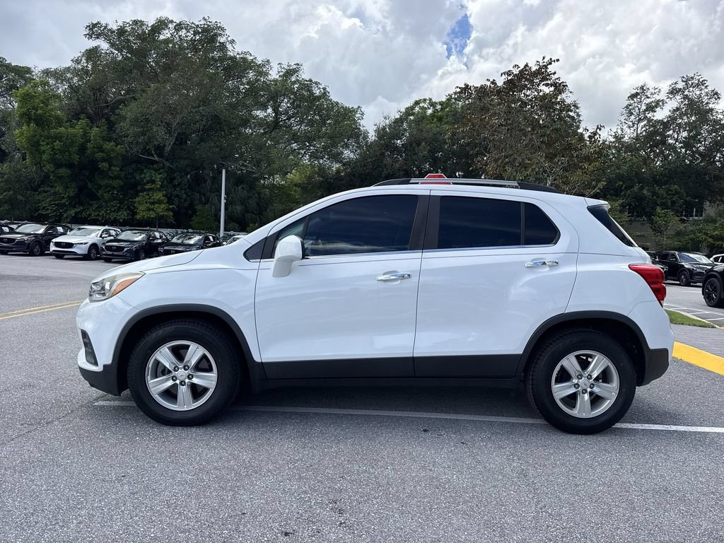 Used 2019 Chevrolet Trax LT w/ LT Convenience Package FWD image 27