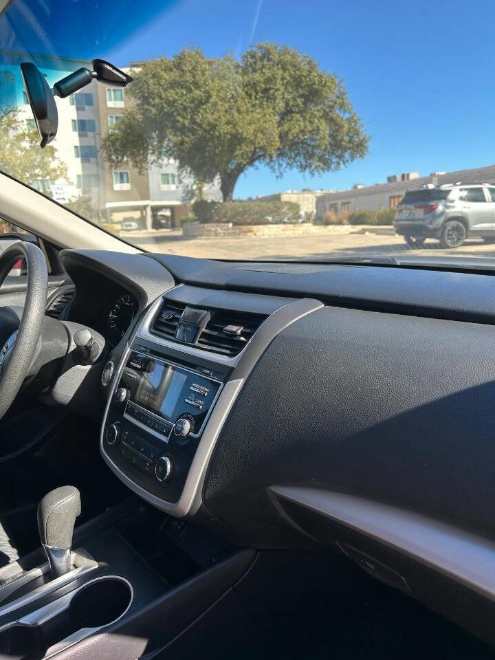 Used 2018 Nissan Altima 2.5 S w/ S Convenience Package image 46