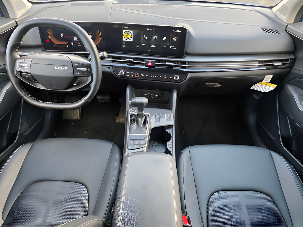 Used 2026 Kia Sportage EX FWD image 19