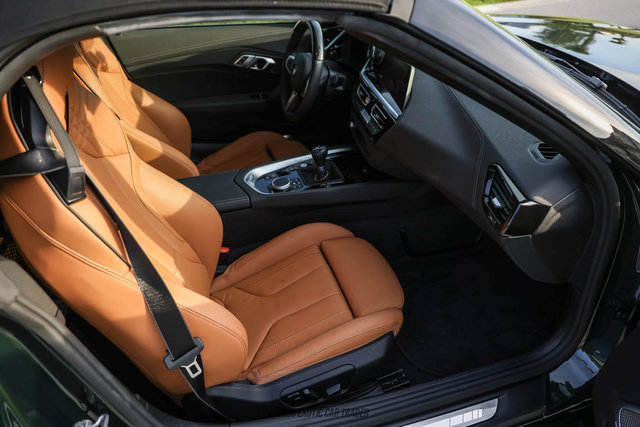Used 2026 BMW Z4 M40i w/ Premium Package RWD image 37