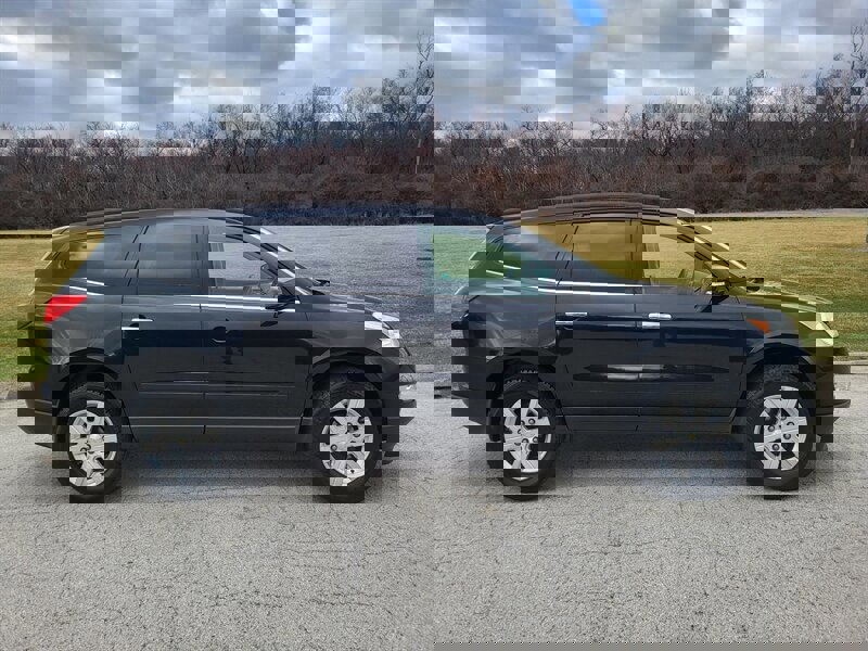 Used 2012 Chevrolet Traverse LT image 6