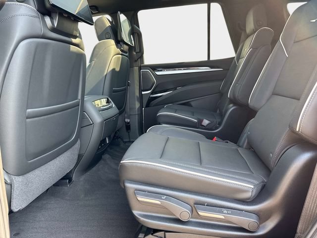 New 2026 Cadillac Escalade Sport w/ Touring Package AWD/4WD image 13