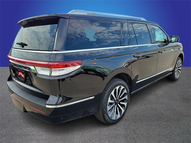 New 2024 Lincoln Navigator L Reserve image 3
