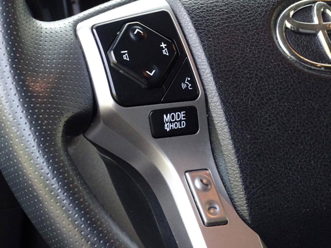 Used 2024 Toyota 4Runner SR5 RWD image 18