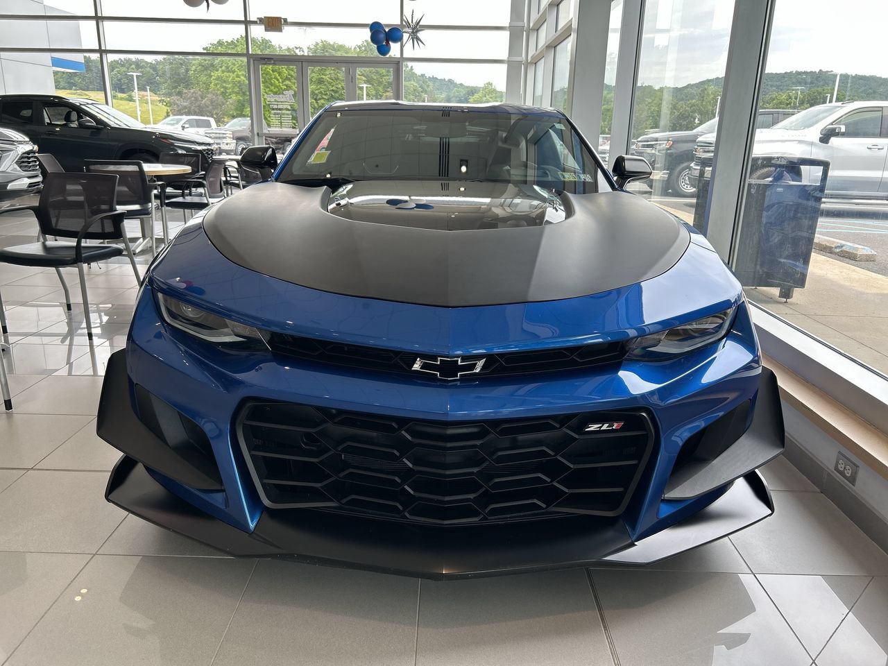 Used 2018 Chevrolet Camaro ZL1 RWD image 2