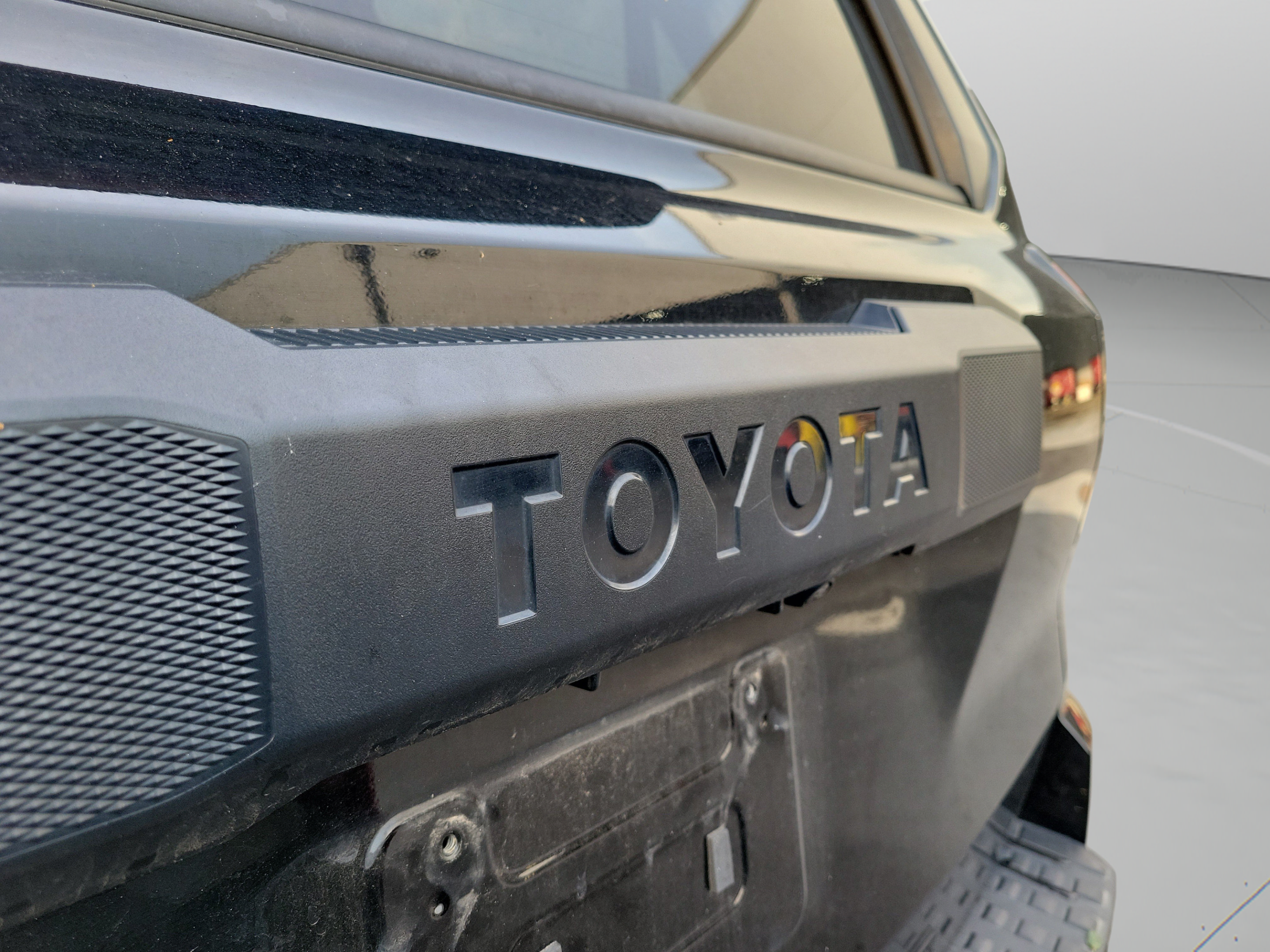 Used 2025 Toyota 4Runner SR5 AWD/4WD image 28