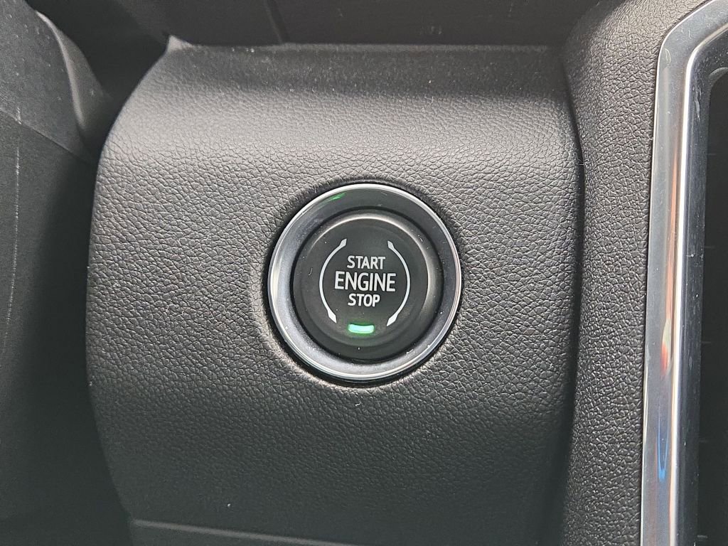 Used 2025 GMC Acadia Elevation image 27