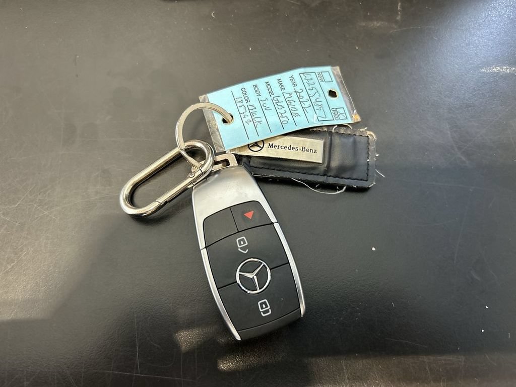 Used 2022 Mercedes-Benz GLB 250 4MATIC image 12