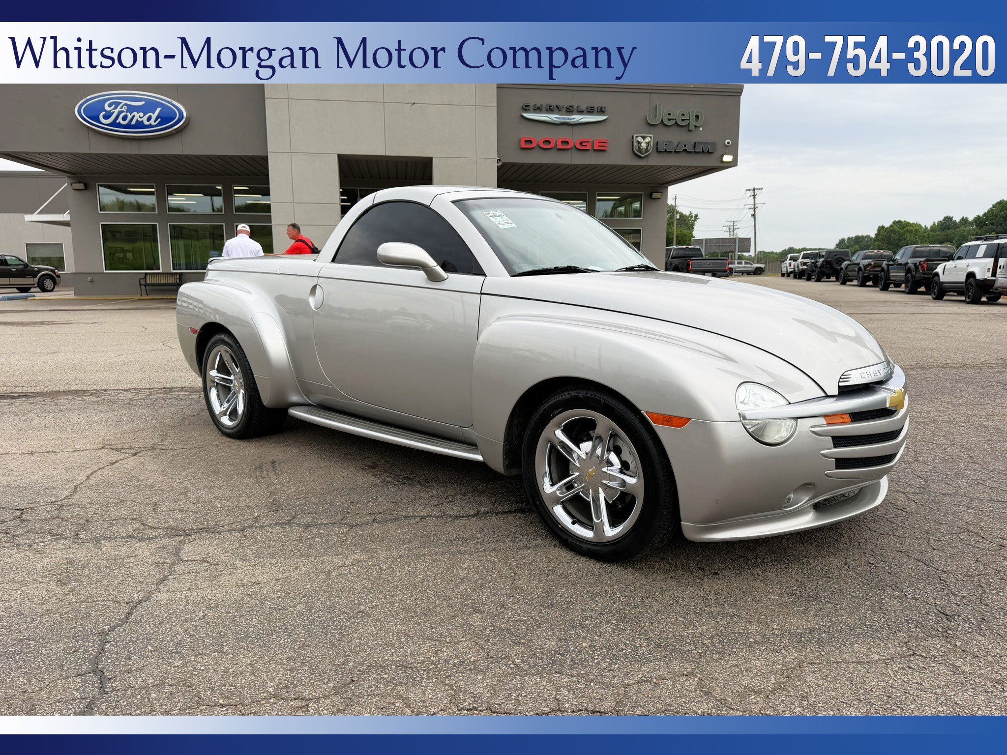 Used 2005 Chevrolet SSR w/ Preferred Equipment Group RWD image 6