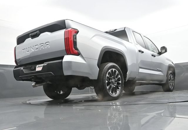 Used 2025 Toyota Tundra SR5 AWD/4WD image 25