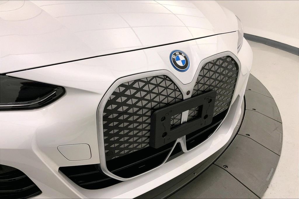 Used 2025 BMW i4 xDrive40i w/ M Sport Package image 29
