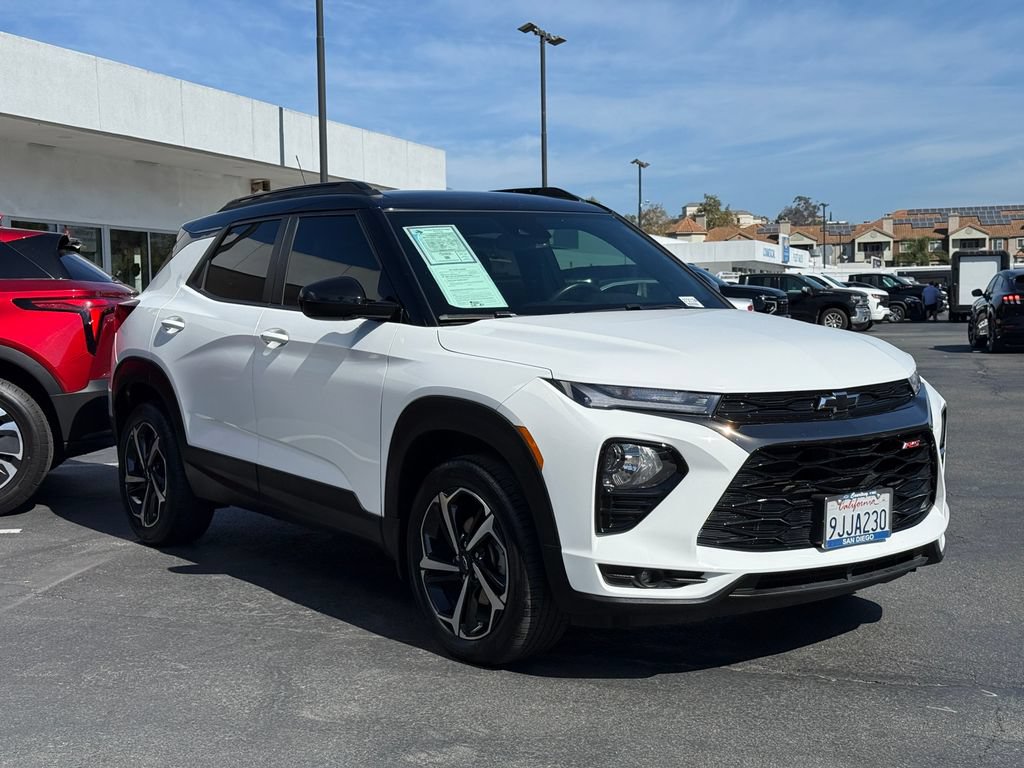 Used 2023 Chevrolet TrailBlazer RS w/ Convenience Package AWD/4WD image 5