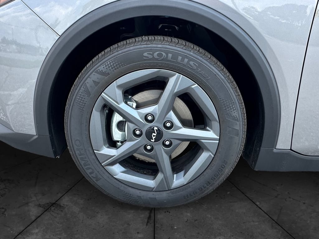 New 2026 Kia K4 FWD image 14