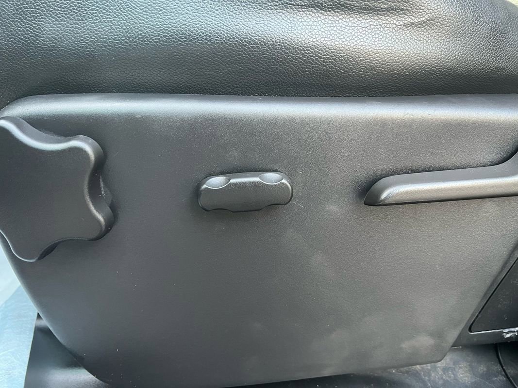 Used 2013 GMC Sierra 1500 SLE w/ Power Tech Package image 11