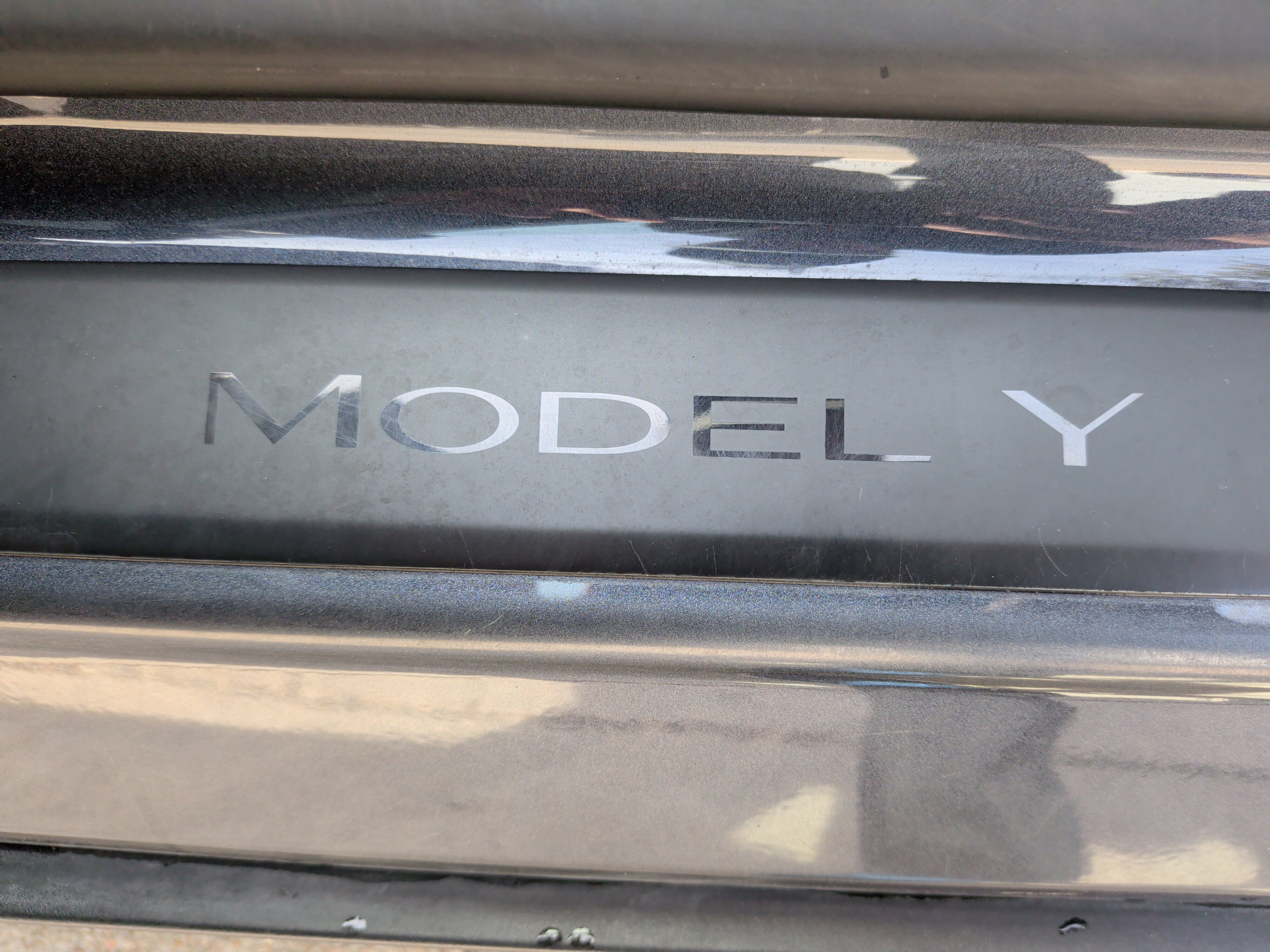 Used 2023 Tesla Model Y AWD image 35