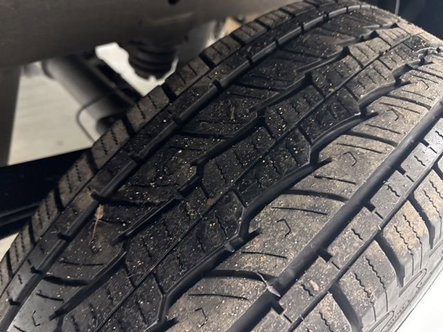 Used 2025 Chevrolet Silverado 1500 LT image 36