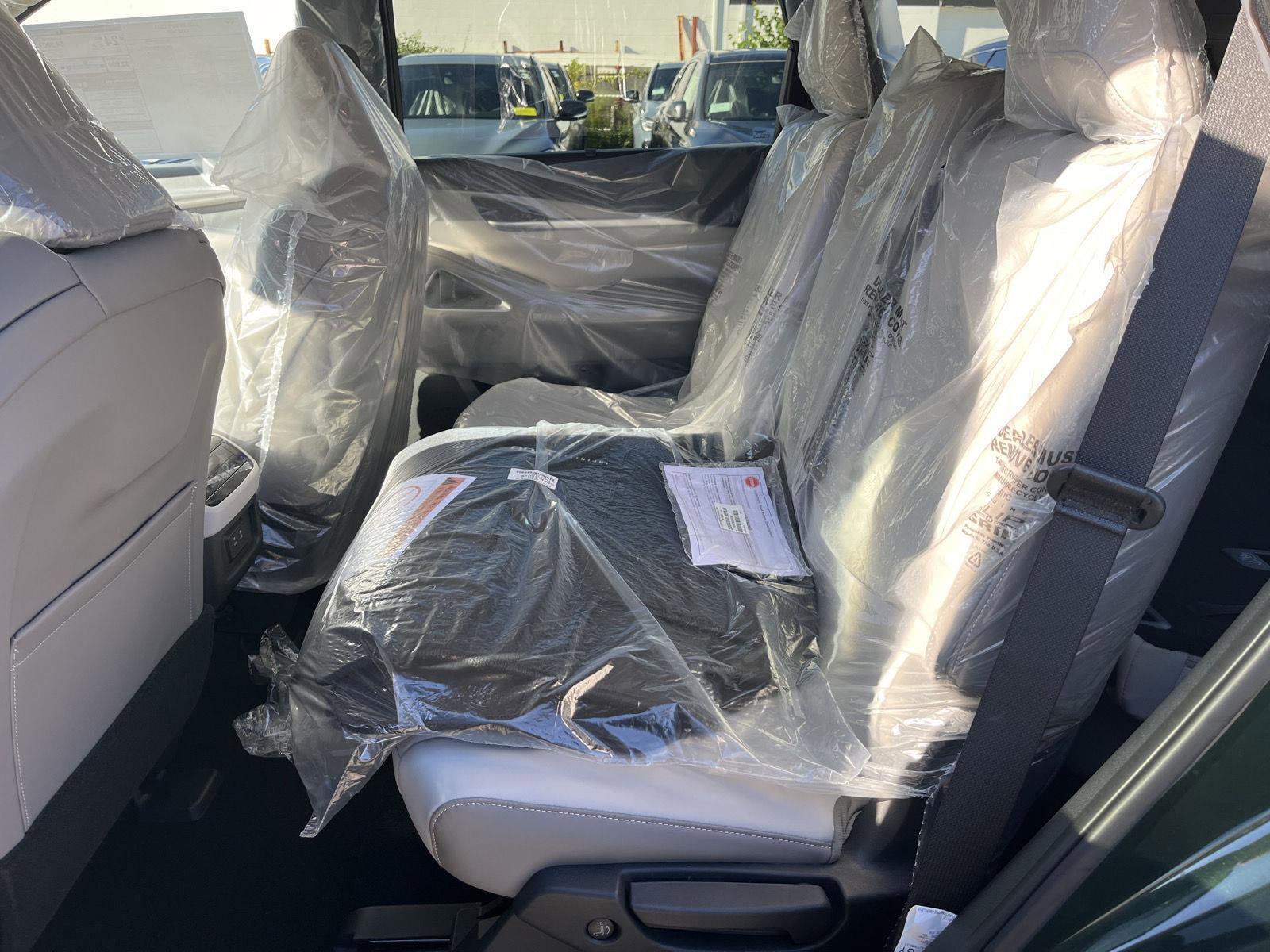 New 2026 INFINITI QX60 Luxe w/ Cargo Package image 12