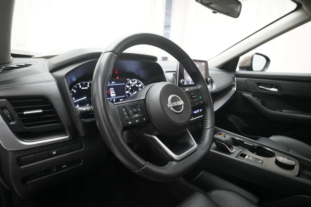 Certified 2024 Nissan Rogue SV w/ SV Premium Package image 8