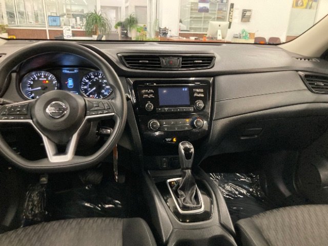 Used 2017 Nissan Rogue S image 7