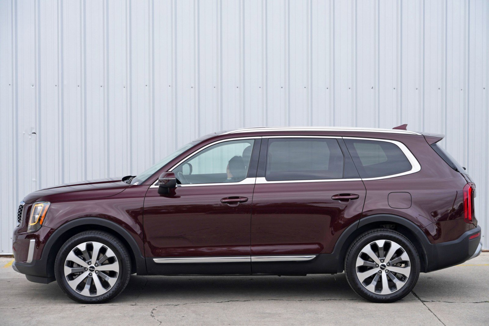 Used 2022 Kia Telluride EX w/ EX Premium Package image 46