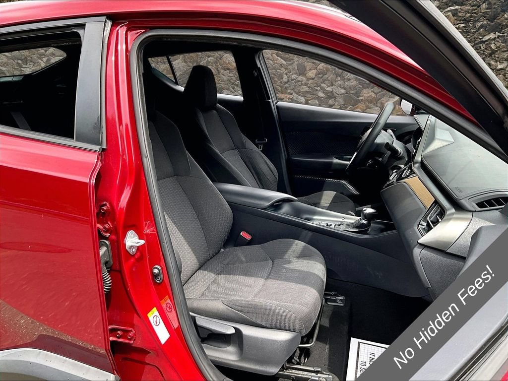 Used 2019 Toyota C-HR LE FWD image 7