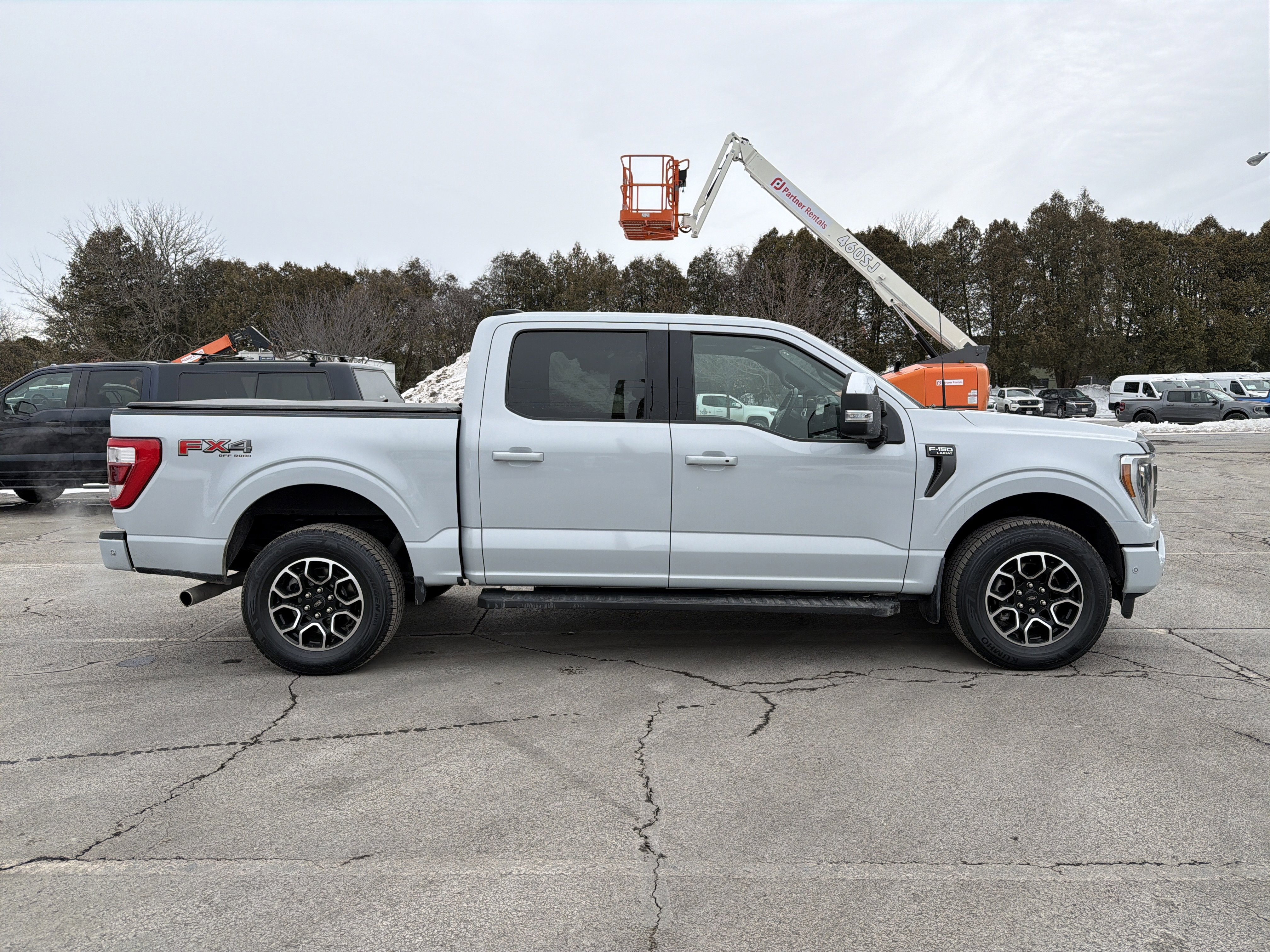 Used 2022 Ford F150 Lariat w/ Equipment Group 502A High image 4