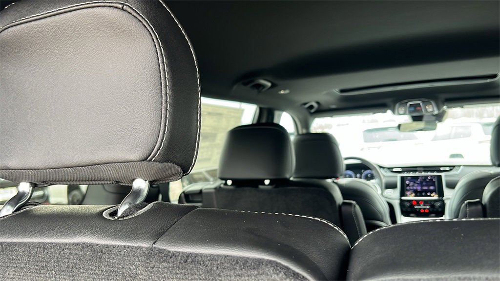 New 2025 Jeep Grand Cherokee L Altitude image 39
