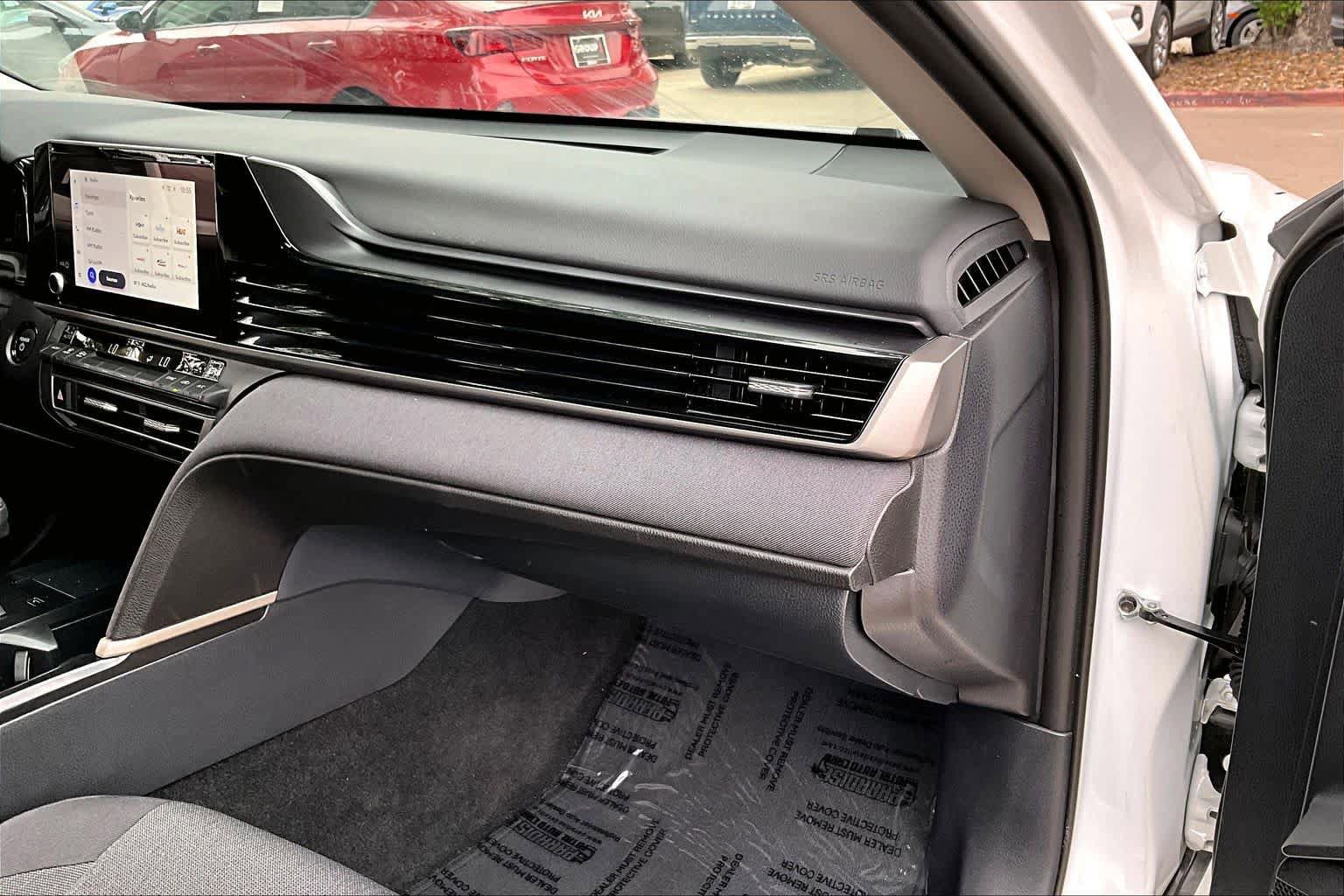 Used 2026 Toyota Camry LE FWD image 18