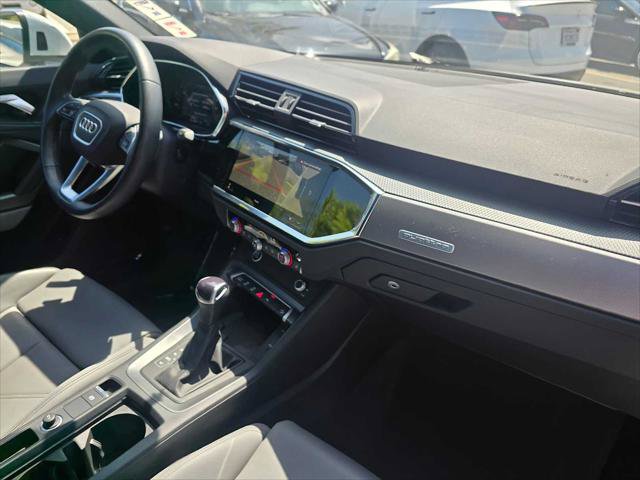 Used 2023 Audi Q3 2.0T Premium Plus w/ Premium Plus Package AWD/4WD image 11