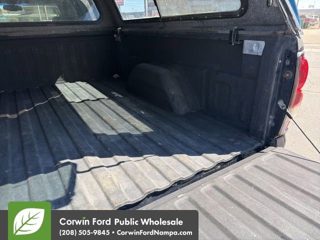 Used 2005 Chevrolet Silverado 2500 LT w/ Heavy-Duty Power Package image 32