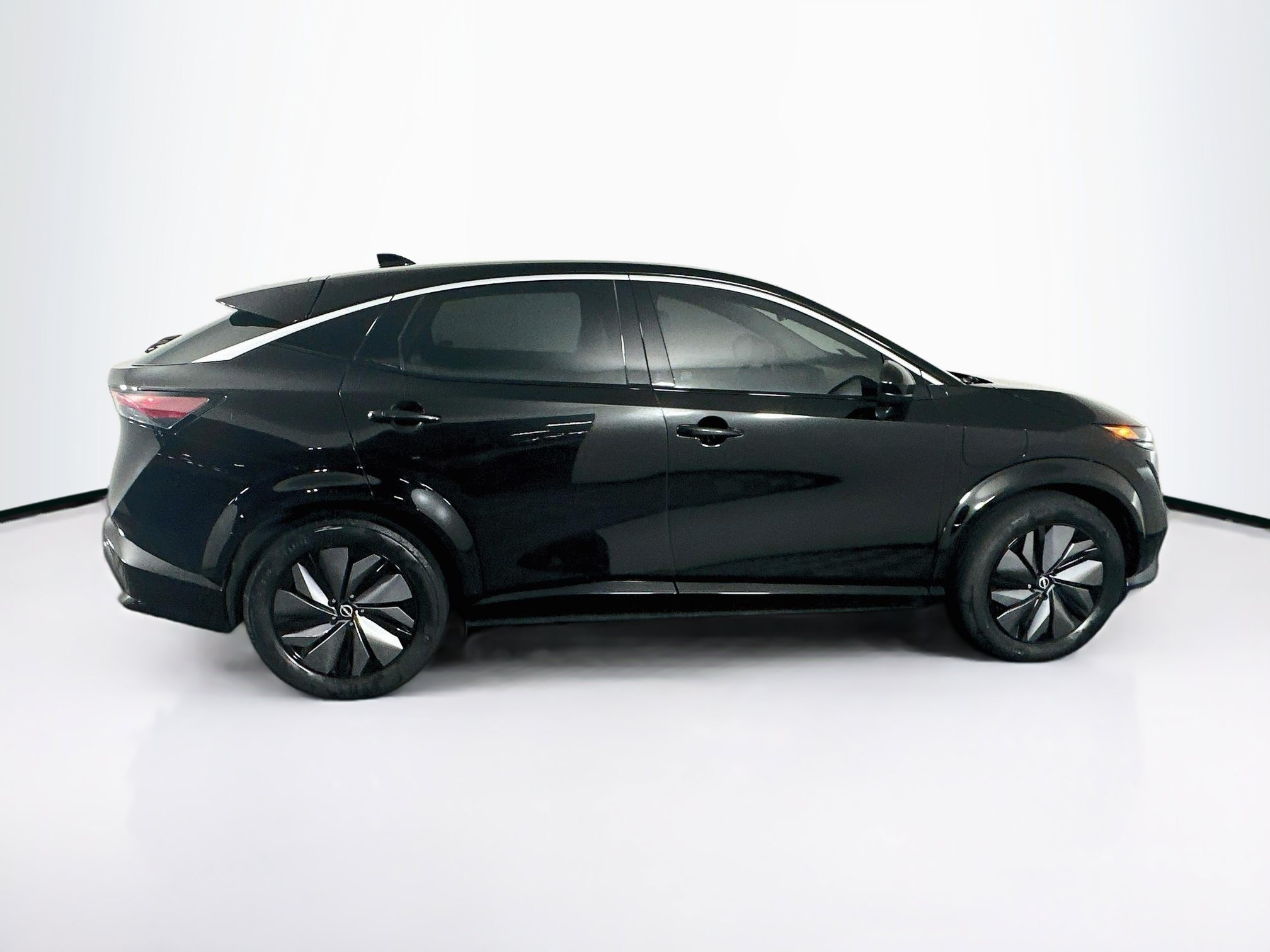 Used 2023 Nissan Ariya FWD image 10
