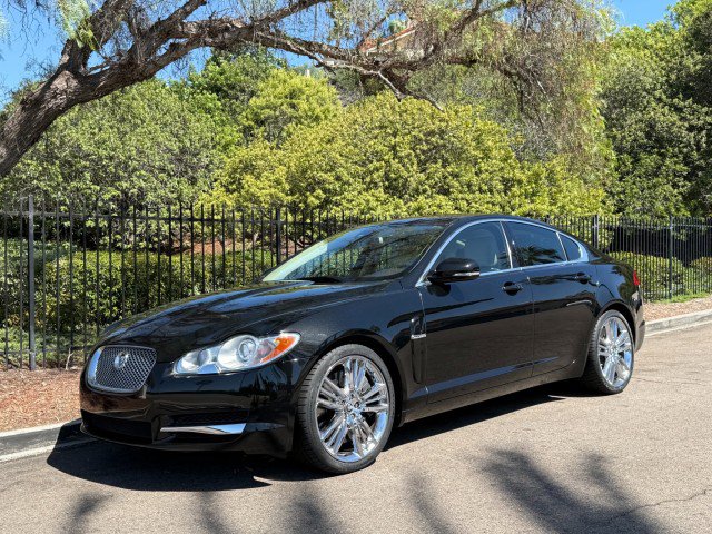 Used 2010 Jaguar XF Supercharged RWD image 1