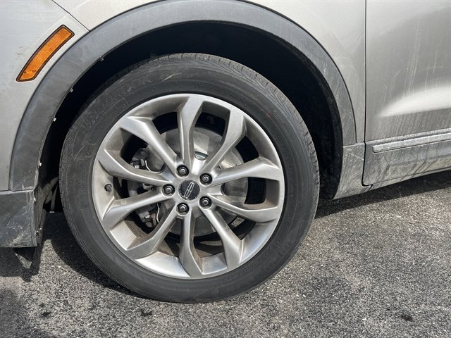 Used 2017 Lincoln MKC Select w/ Select Plus Package FWD image 13