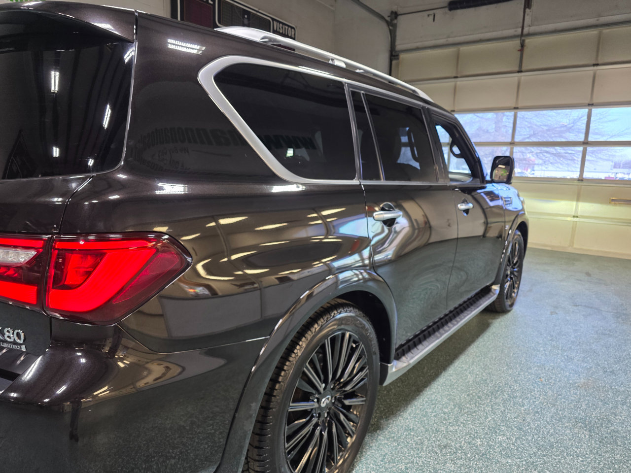 Used 2019 INFINITI QX80 Limited w/ All-Season Package image 7