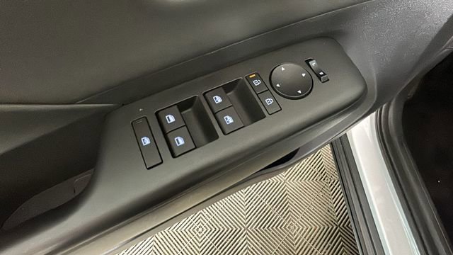 Certified 2025 Hyundai Kona Limited AWD/4WD image 11