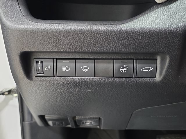 Certified 2020 Toyota RAV4 XLE Premium AWD/4WD image 22