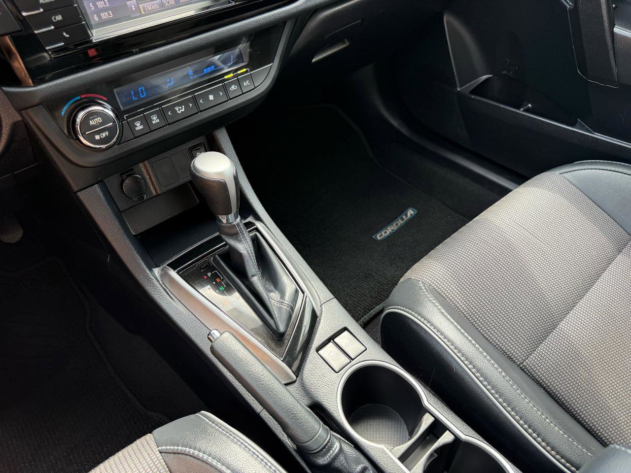 Used 2014 Toyota Corolla S w/ Body Protection Package FWD image 12