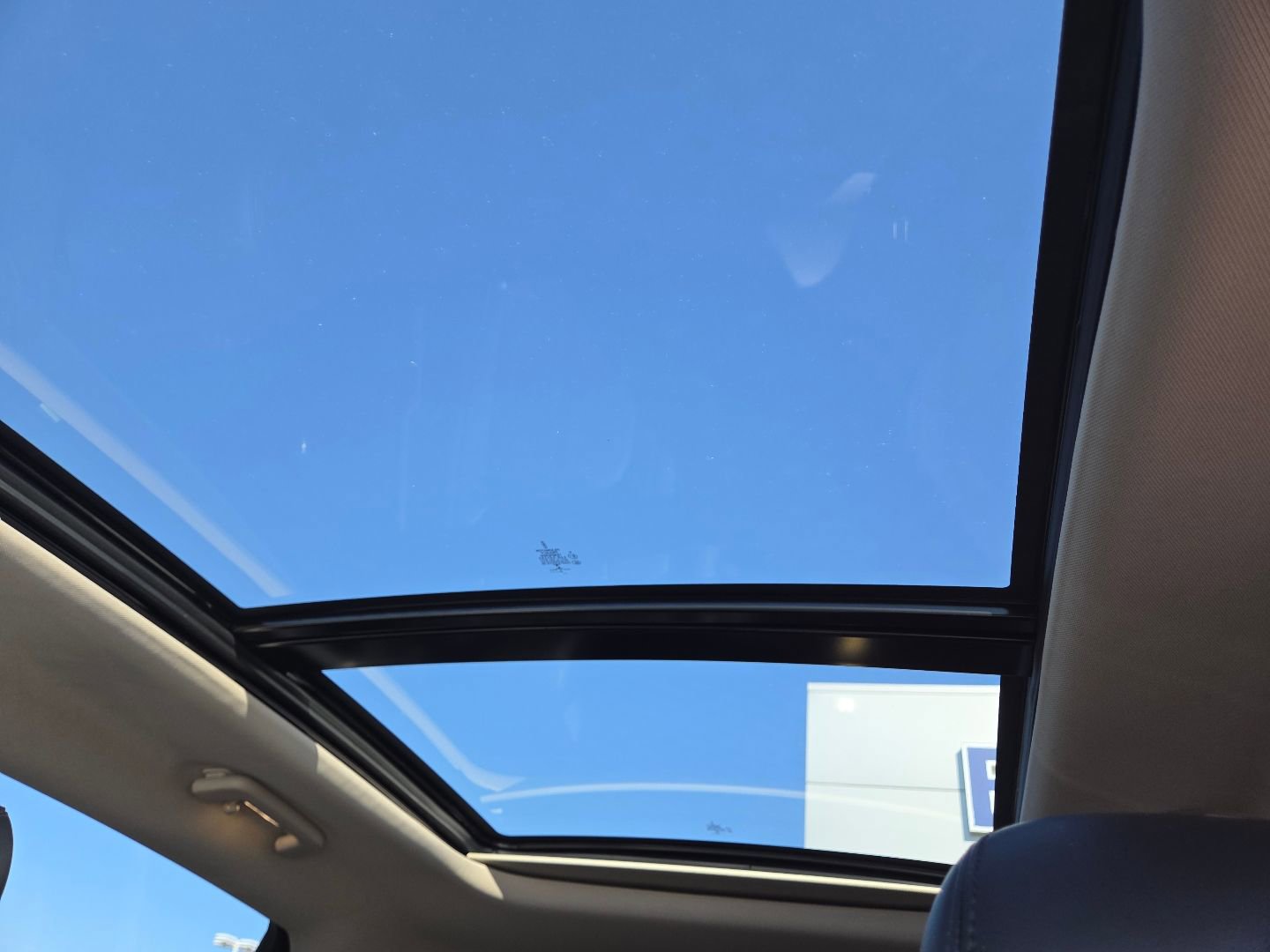 Used 2023 Lincoln Nautilus Reserve w/ Equipment Group 201A AWD/4WD image 3