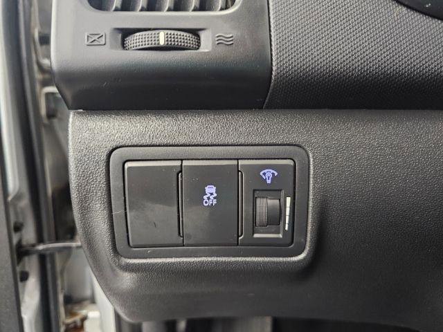 Used 2012 Hyundai Elantra w/ Preferred Pkg image 14