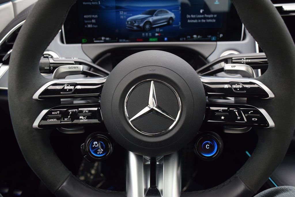 Used 2025 Mercedes-Benz E 53 AMG e 4MATIC Sedan image 21